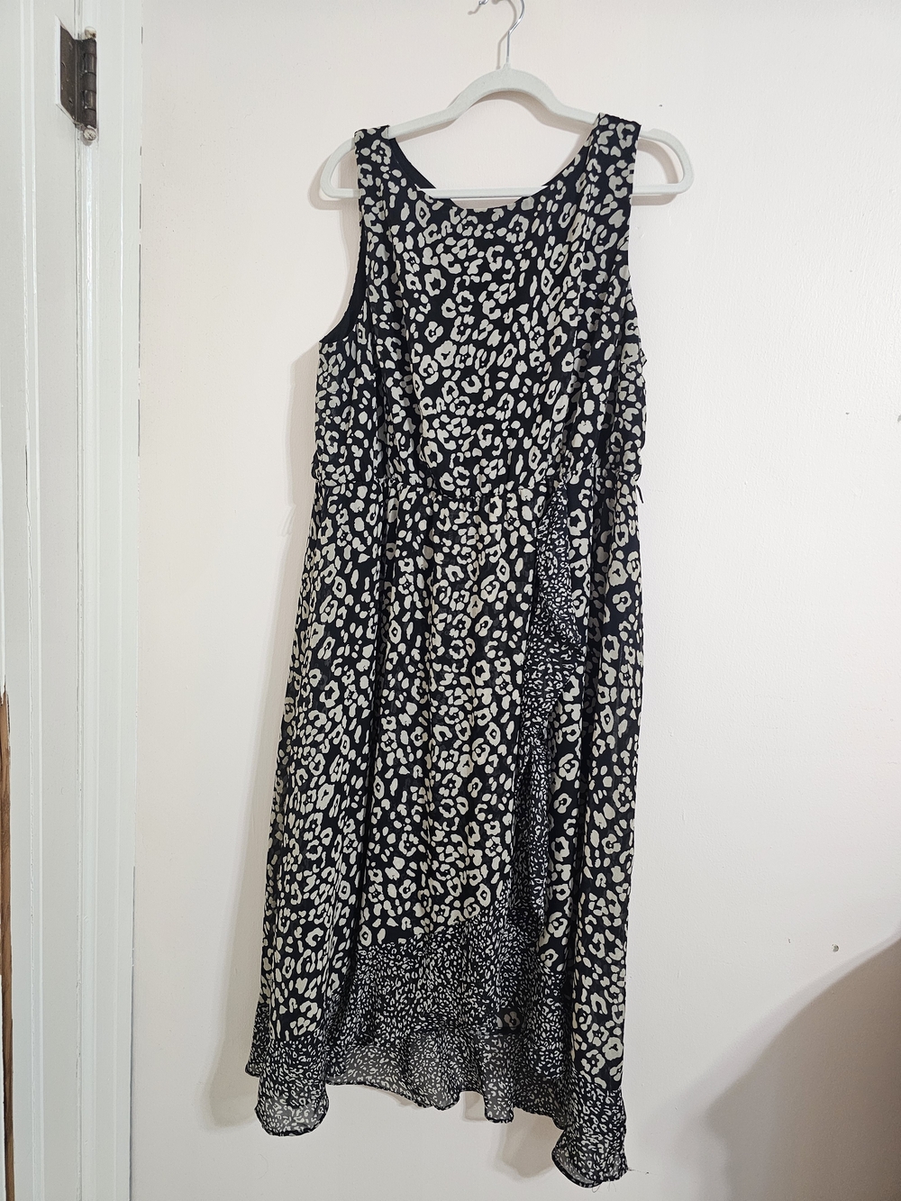 Lane Bryant Sz 18/1X Black and White Leopard Print Midi Dress